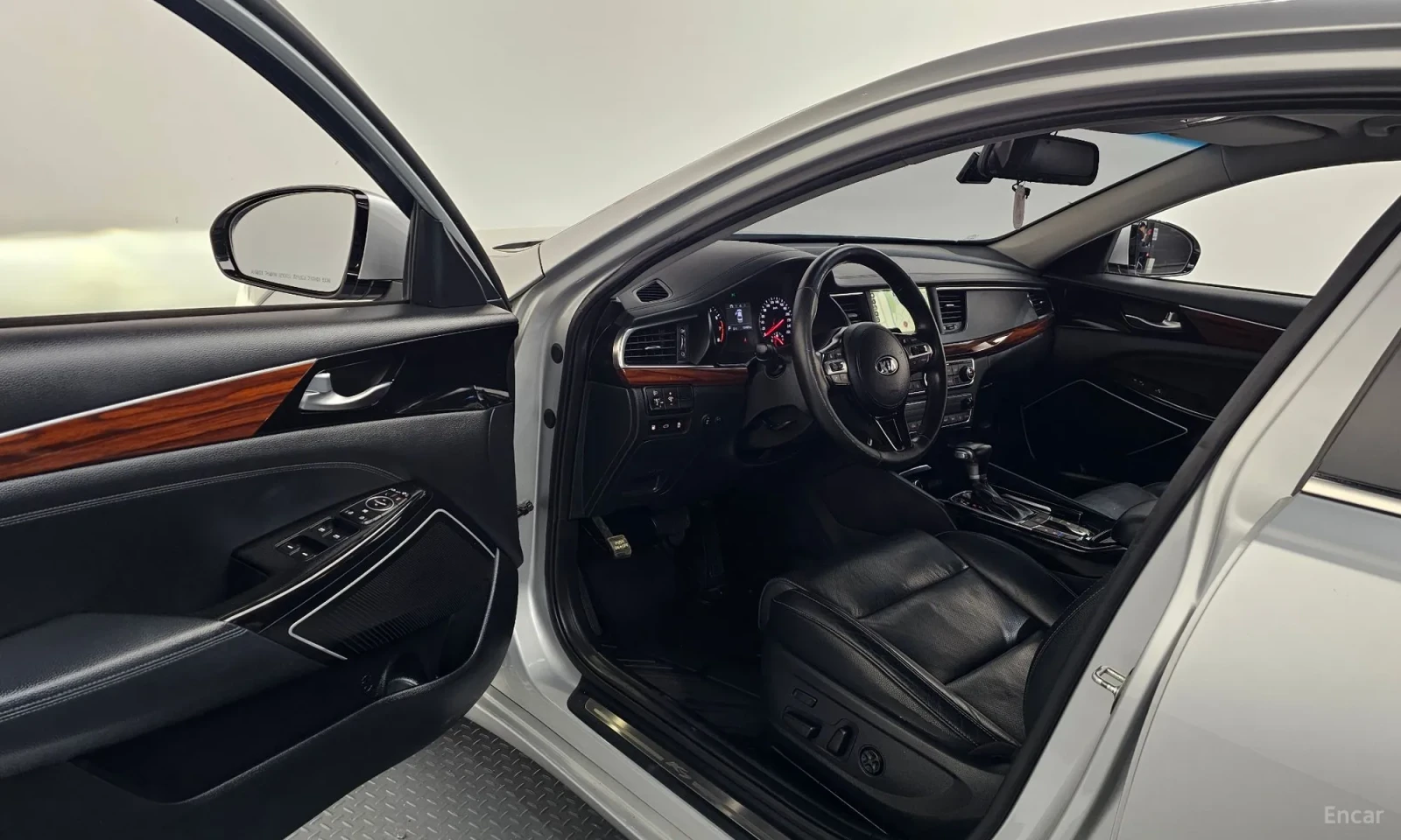 Kia K7, снимка 10 - Автомобили и джипове - 55218460
