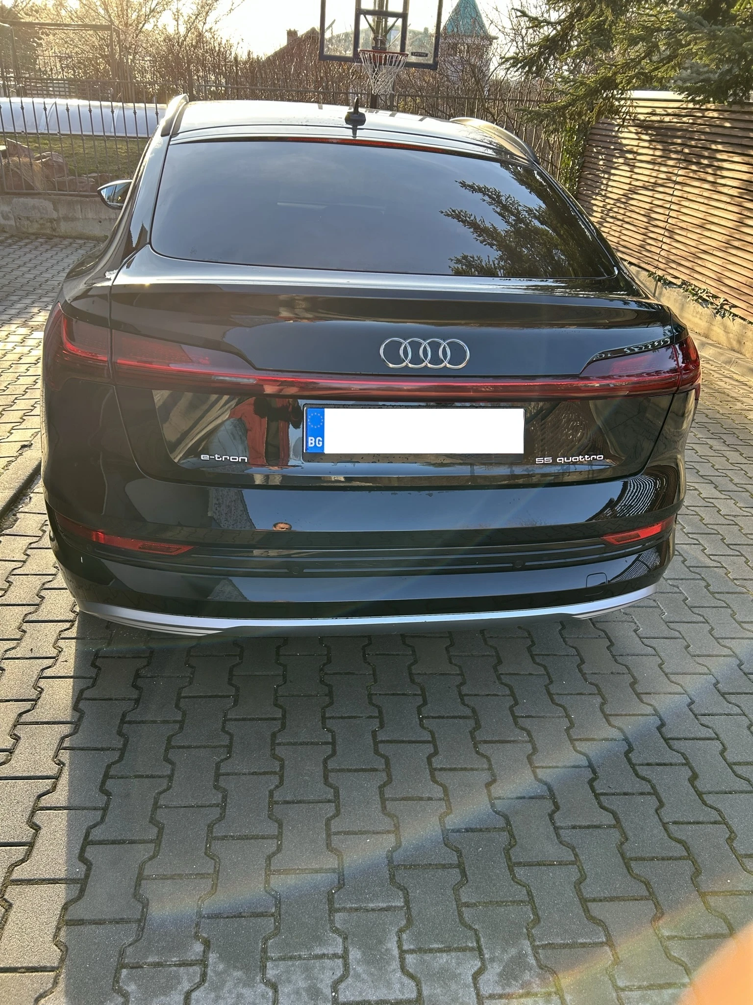 Audi E-Tron E tron 55 S Line Sportback, снимка 3 - Автомобили и джипове - 55617315