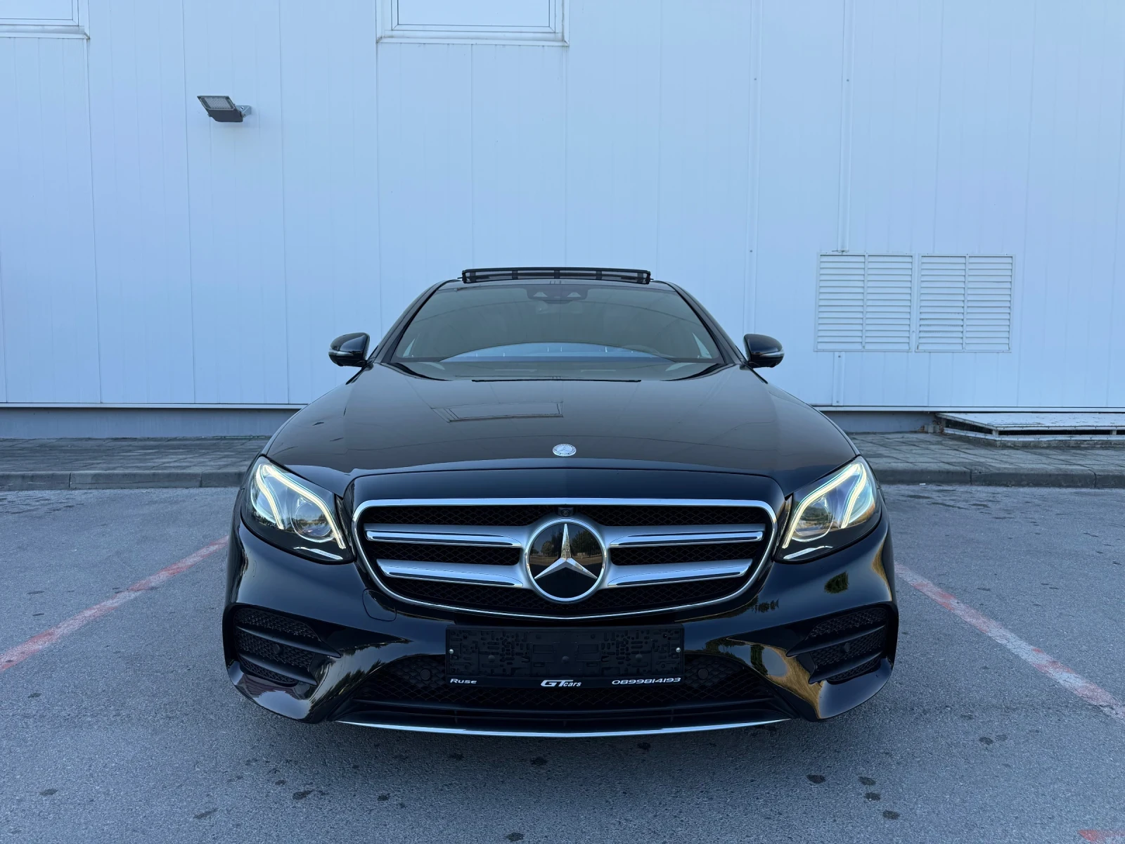 Mercedes-Benz E 350 AMG DESIGNO 4D BURMESTER HuD PANORAMA MULTIBEAM , снимка 8 - Автомобили и джипове - 55663377