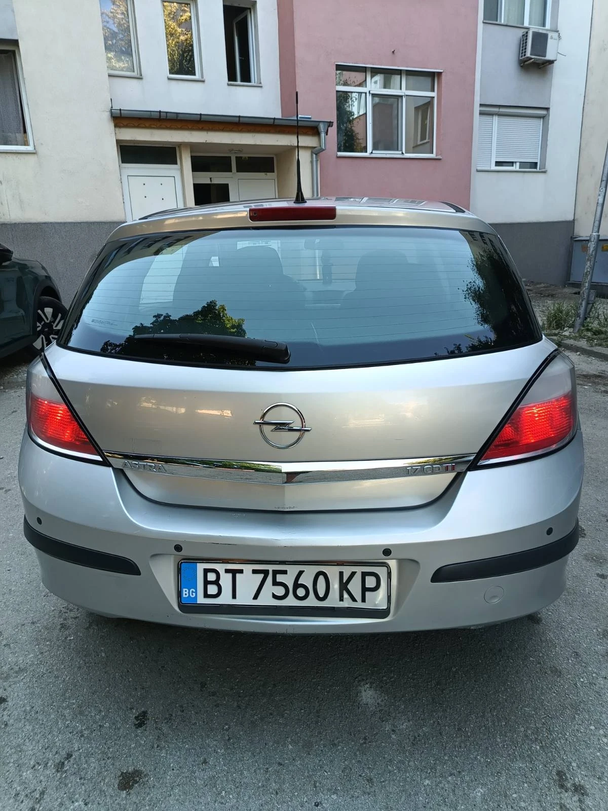 Opel Astra  H Исузу, снимка 4 - Автомобили и джипове - 55776805