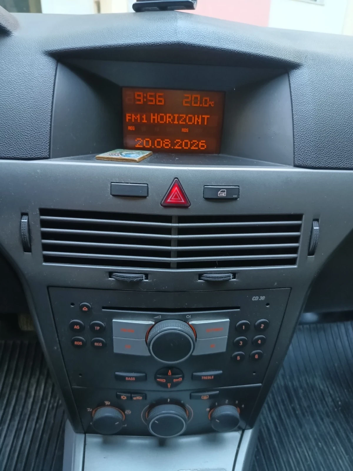 Opel Astra  H Исузу, снимка 8 - Автомобили и джипове - 55776805