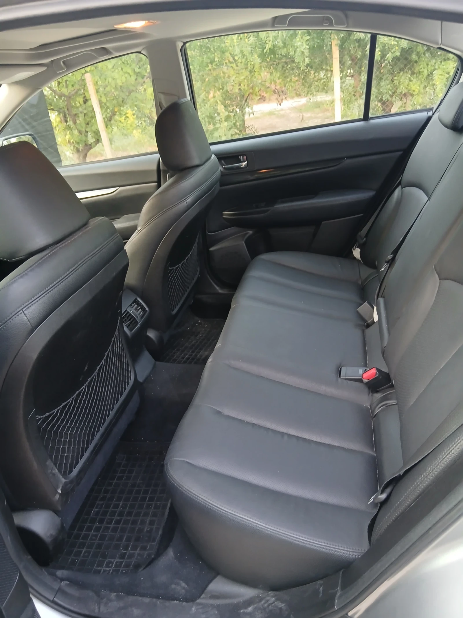 Subaru Legacy лек, снимка 7 - Автомобили и джипове - 55942505