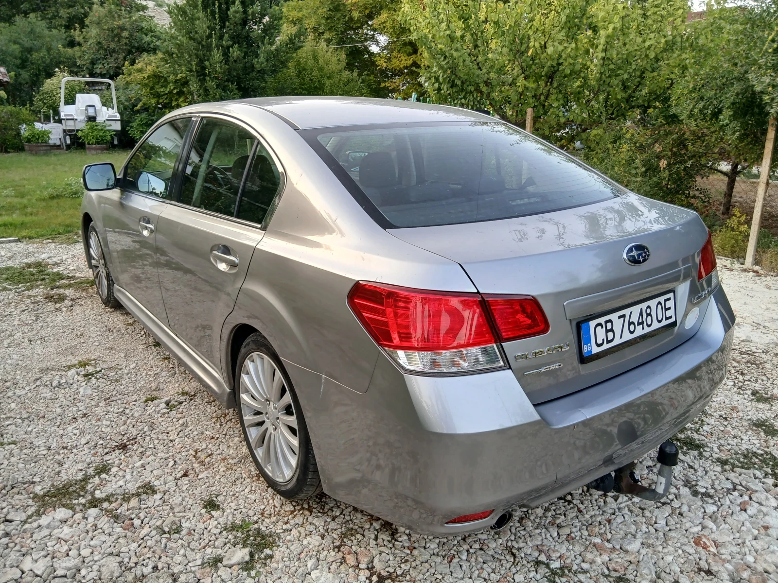 Subaru Legacy лек, снимка 4 - Автомобили и джипове - 55942505