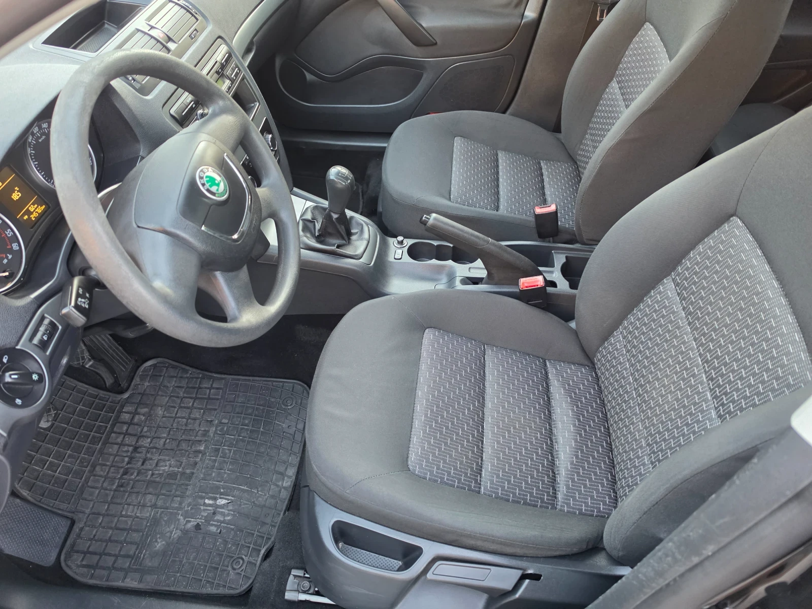 Skoda Octavia 1.9TDI FACELIFT KLIMA , снимка 10 - Автомобили и джипове - 56216656