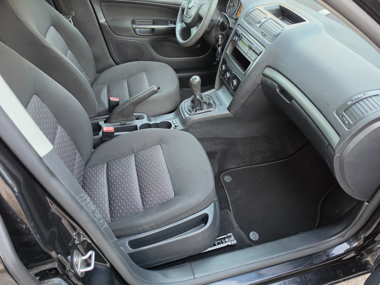 Skoda Octavia 1.9TDI FACELIFT KLIMA , снимка 13 - Автомобили и джипове - 56216656