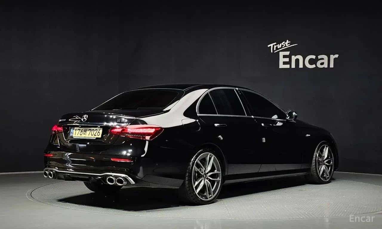 Mercedes-Benz E 53 AMG 4MATIC+ /ОБДУХВАНЕ/ПАНОРАМА/ДИСТРОНИК/360, снимка 2 - Автомобили и джипове - 56239079