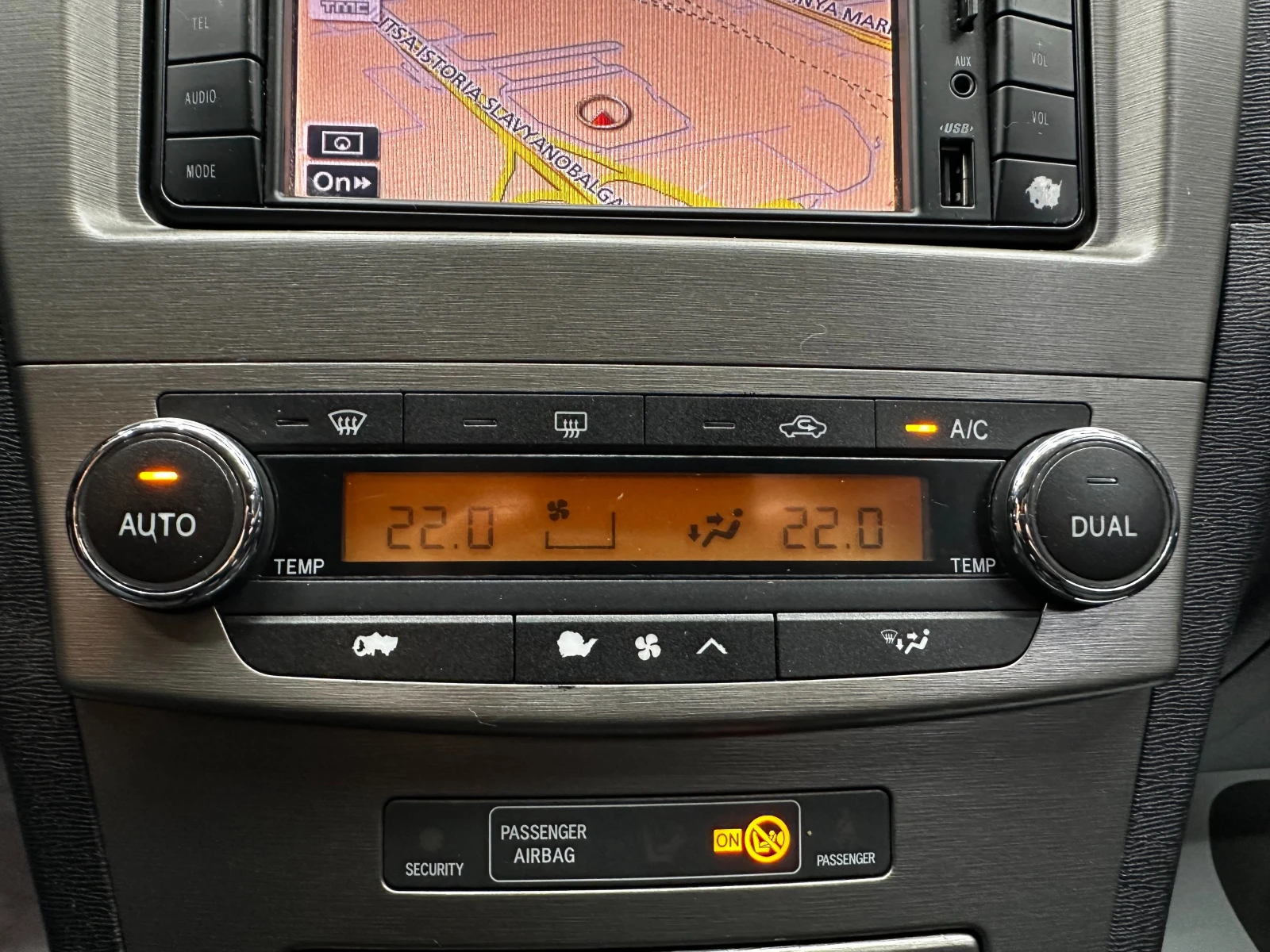 Toyota Avensis 2.2d 150 к.с. , снимка 12 - Автомобили и джипове - 56327734