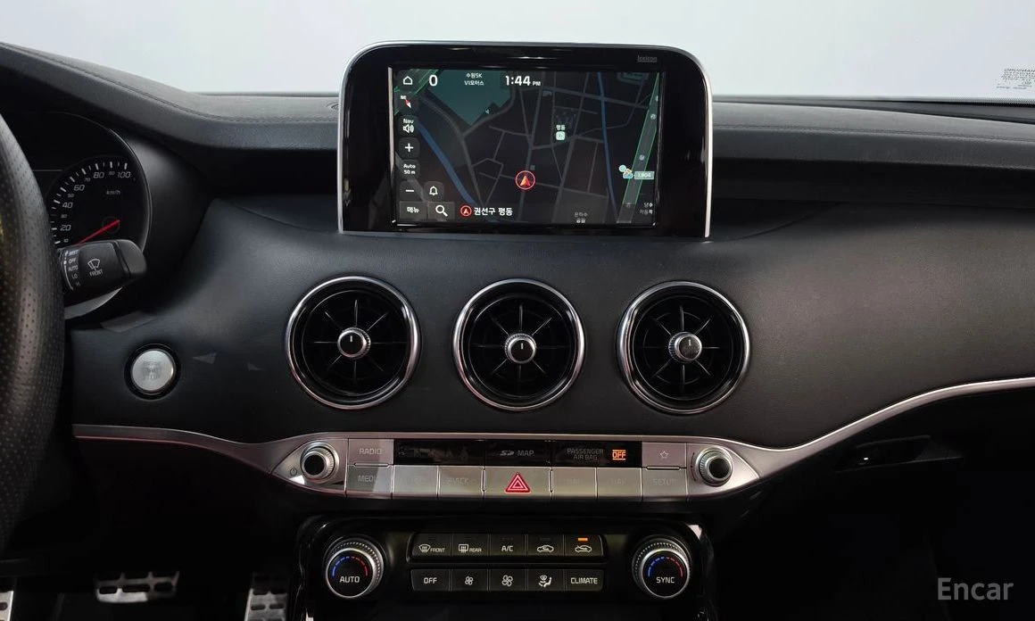 Kia Stinger, снимка 13 - Автомобили и джипове - 56596480