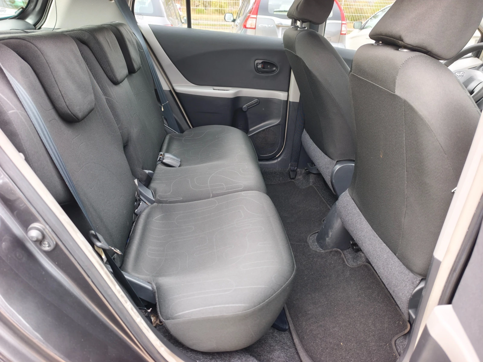 Toyota Yaris ���� ����/������ | Mobile.bg � ����������� 15