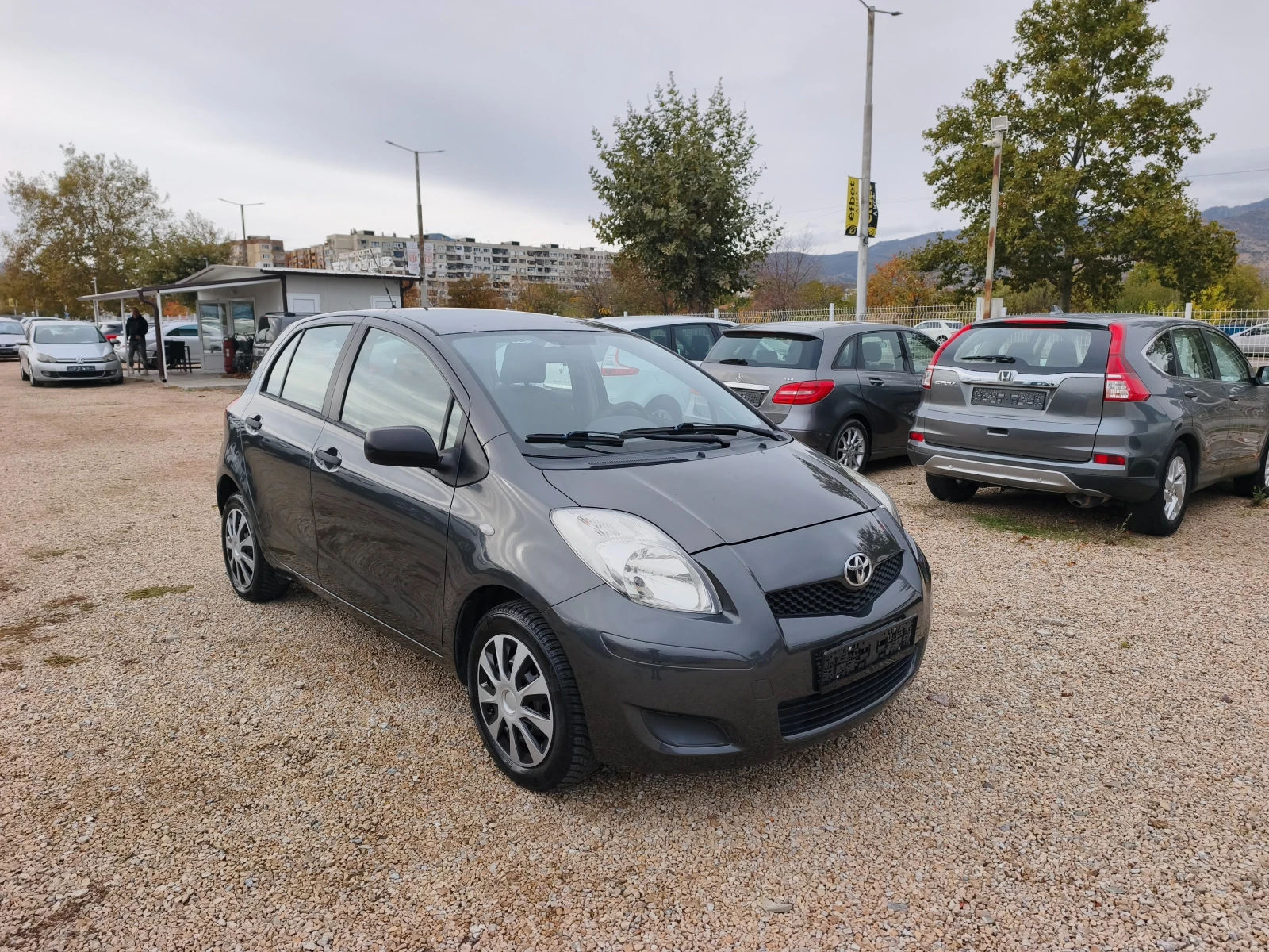 Toyota Yaris ���� ����/������ | Mobile.bg � ����������� 3
