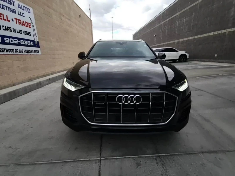 Audi Q8 QUATTRO * PRESTIGE* NAV * CAMERA * ПОДГРЕВ * , снимка 1 - Автомобили и джипове - 49451327