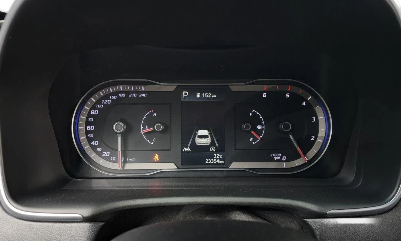 Hyundai Tucson Diesel 2.0 2WD Premium * НАЙ-ДОБРА ЦЕНА В БЪЛГАРИЯ, снимка 8 - Автомобили и джипове - 52046219