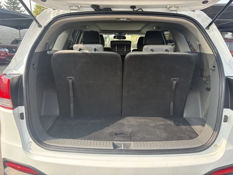 Kia Sorento * 3.3L * CARFAX * БЕЗ ПЪРВОНАЧАЛНА ВНОСКА, снимка 16 - Автомобили и джипове - 52943639