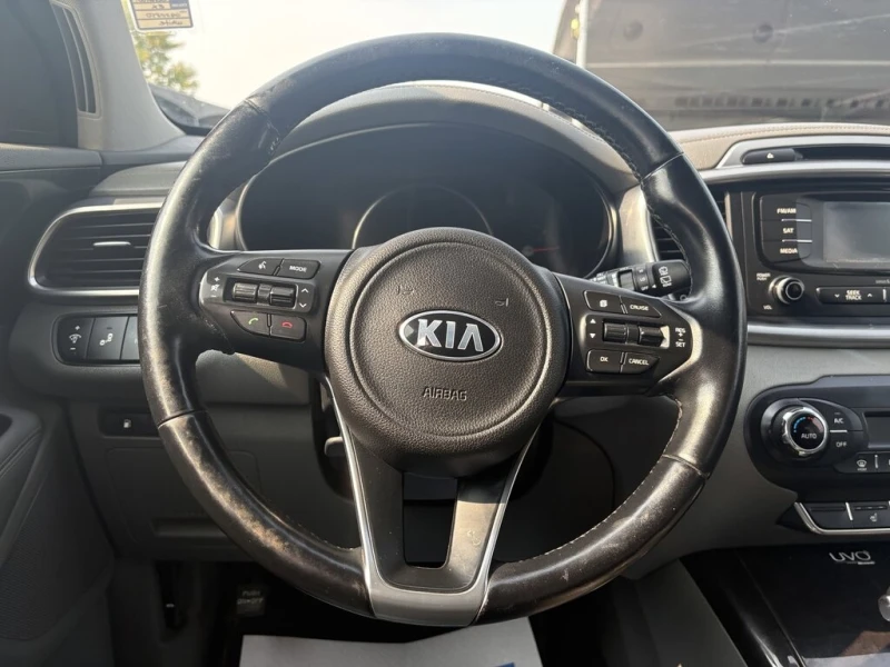 Kia Sorento * 3.3L * CARFAX * БЕЗ ПЪРВОНАЧАЛНА ВНОСКА, снимка 11 - Автомобили и джипове - 52943639