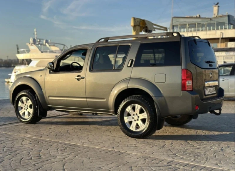 Nissan Pathfinder 6+ 1, снимка 3 - Автомобили и джипове - 53305482