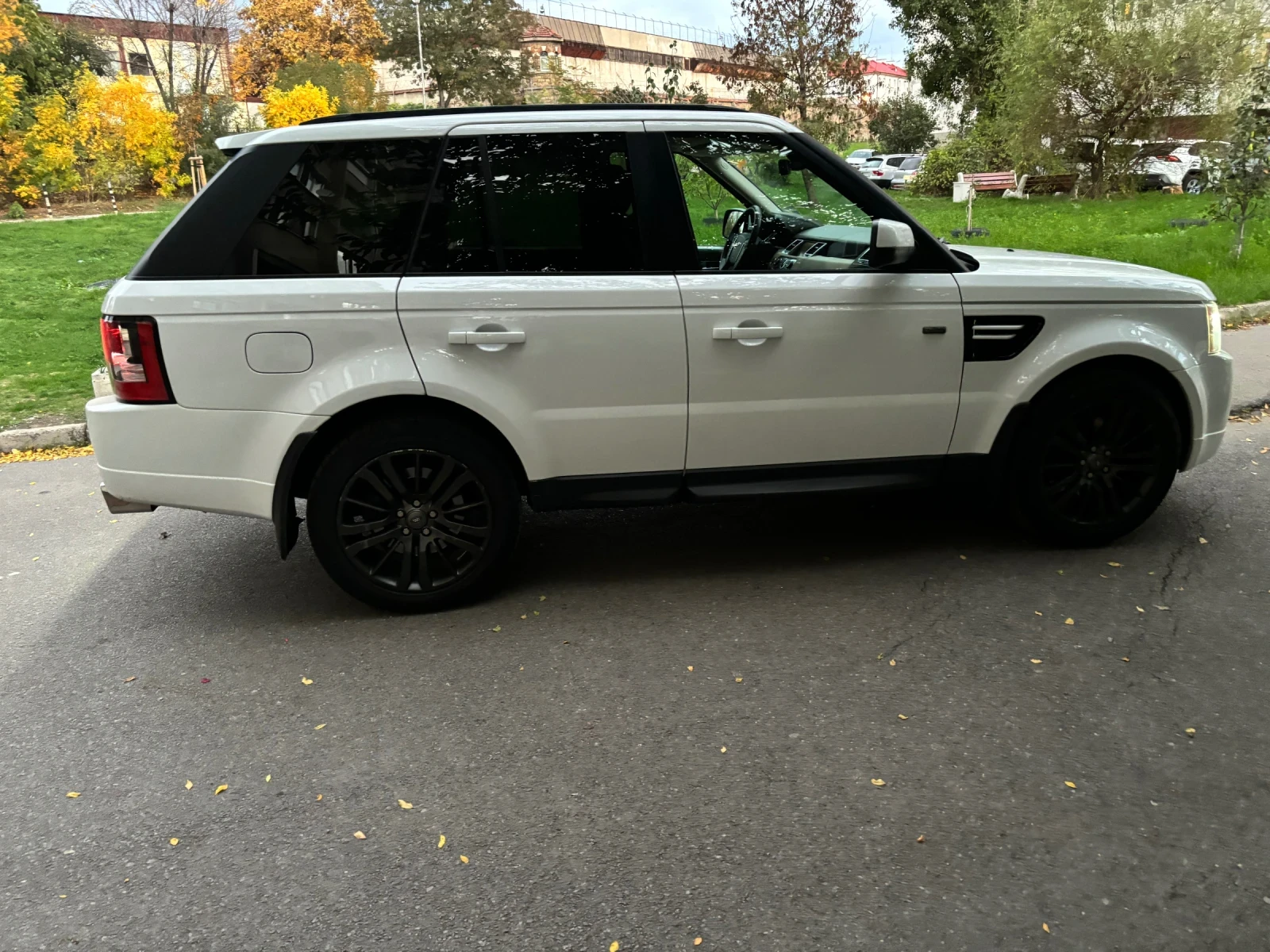 Land Rover Range Rover Sport AUTOBIOGRAPHY - изображение 6