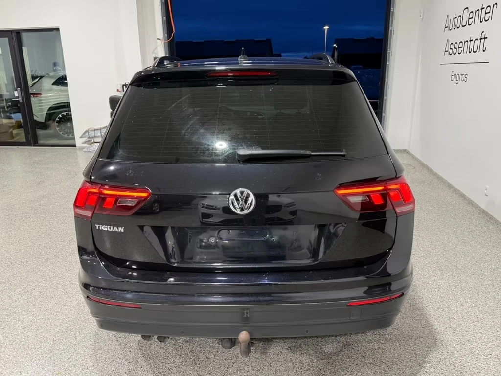 VW Tiguan 2, 0 TDI DSG7 BMT LED ACC AHK Navi - изображение 6