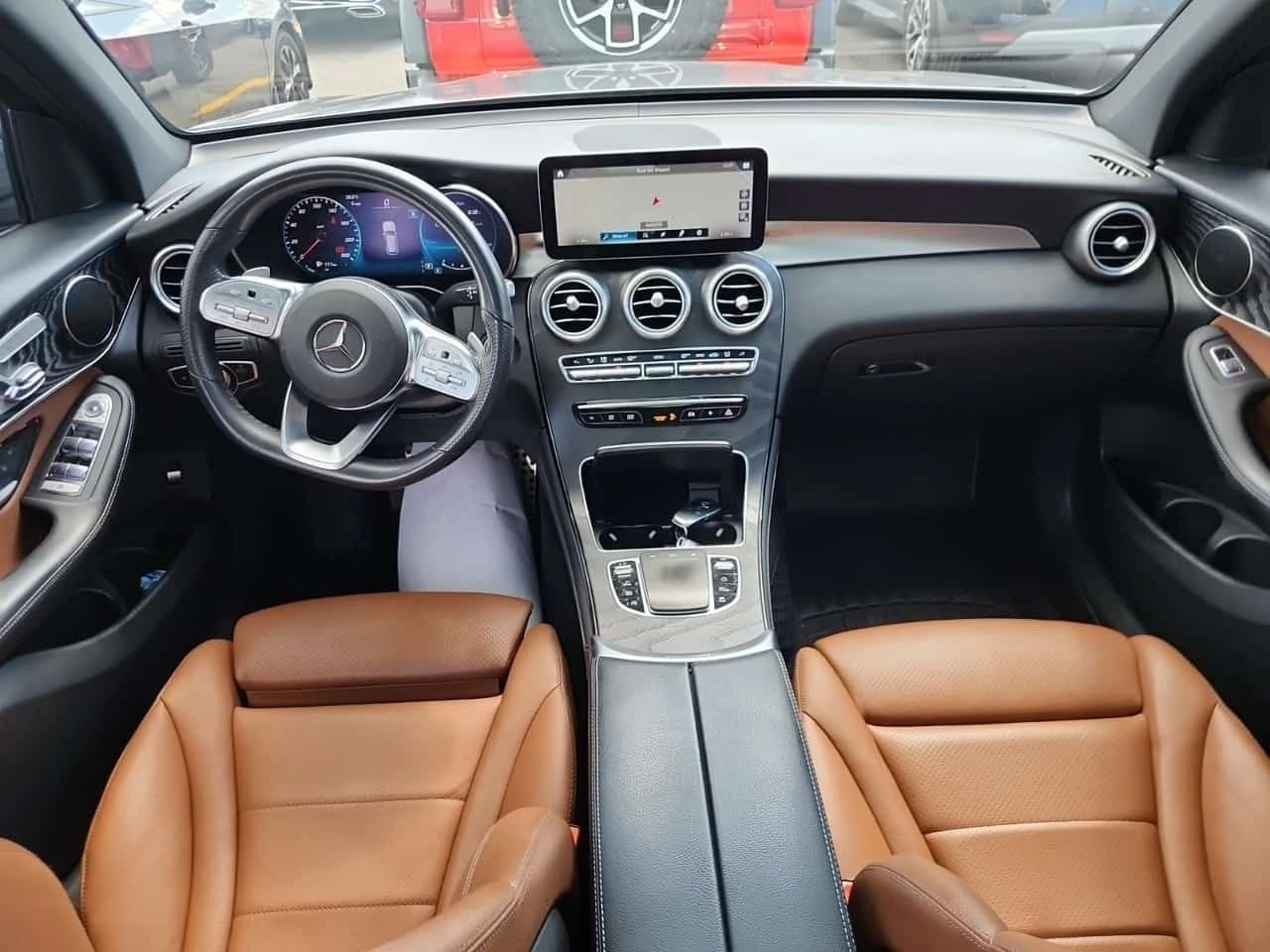Mercedes-Benz GLC * 300 * CARFAX * ЦЕНА ДО БГ, снимка 6 - Автомобили и джипове - 55558906