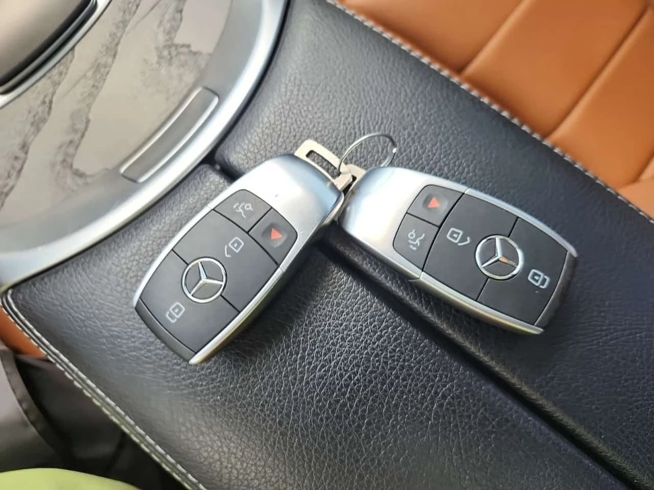 Mercedes-Benz GLC * 300 * CARFAX * ЦЕНА ДО БГ, снимка 9 - Автомобили и джипове - 55558906