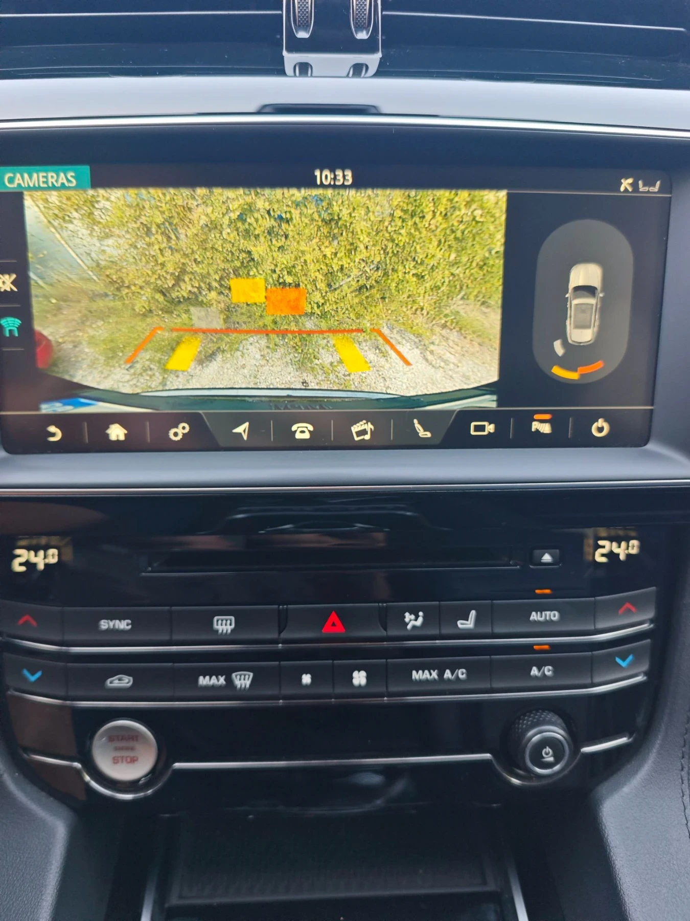 Jaguar F-PACE 2.0 дизел , снимка 14 - Автомобили и джипове - 55829704