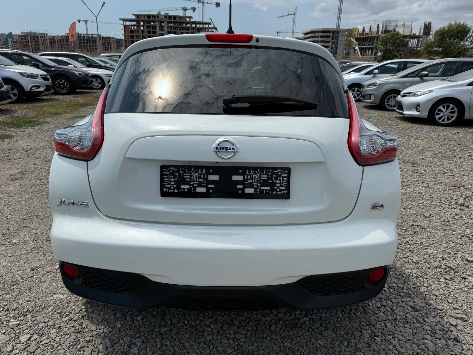 Nissan Juke 1.6i 4x4 CH Navi Koza Automat, снимка 5 - Автомобили и джипове - 55653243