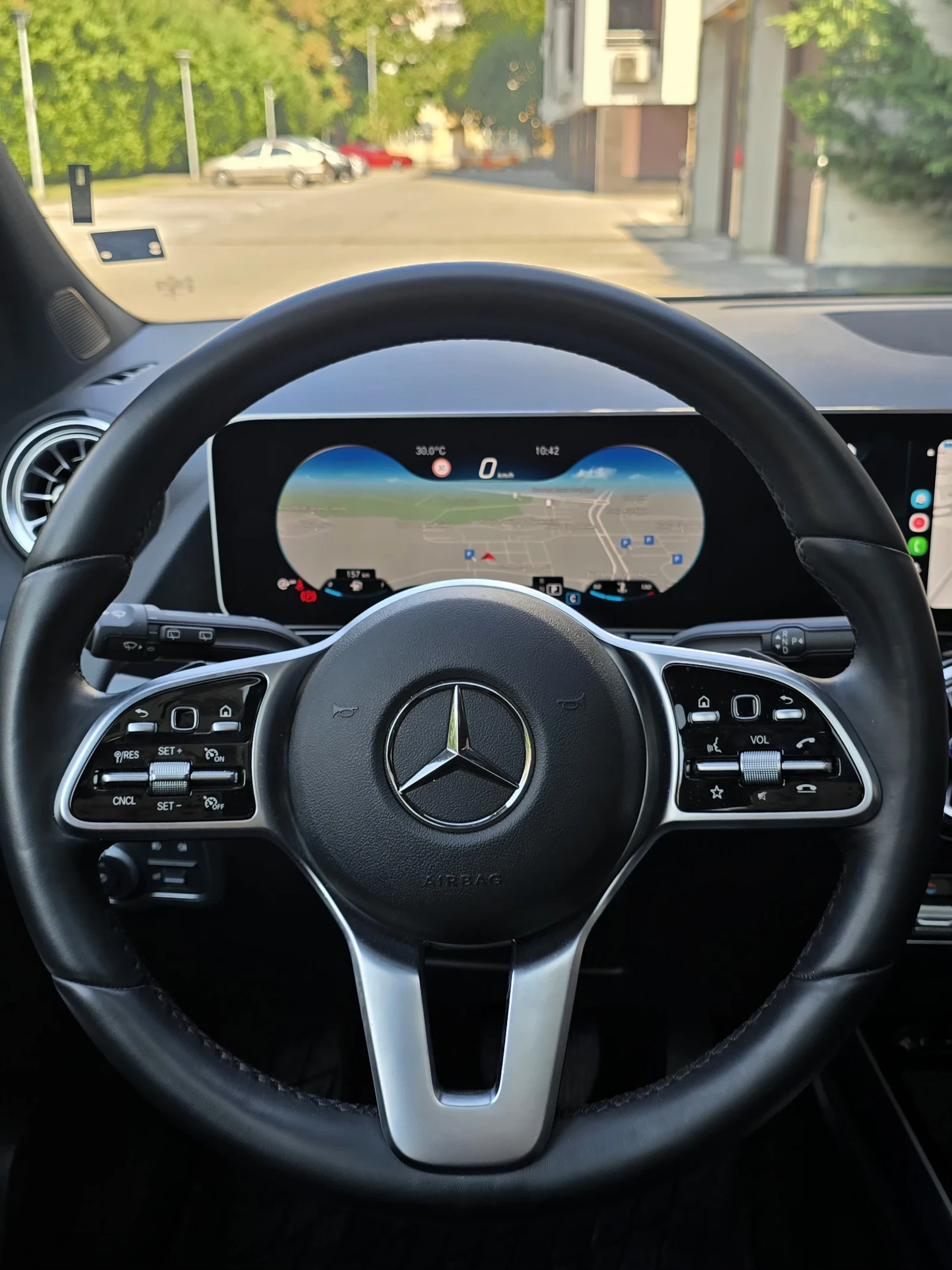 Mercedes-Benz GLA 250 2.0 Бензин 4Matic, снимка 10 - Автомобили и джипове - 55722659