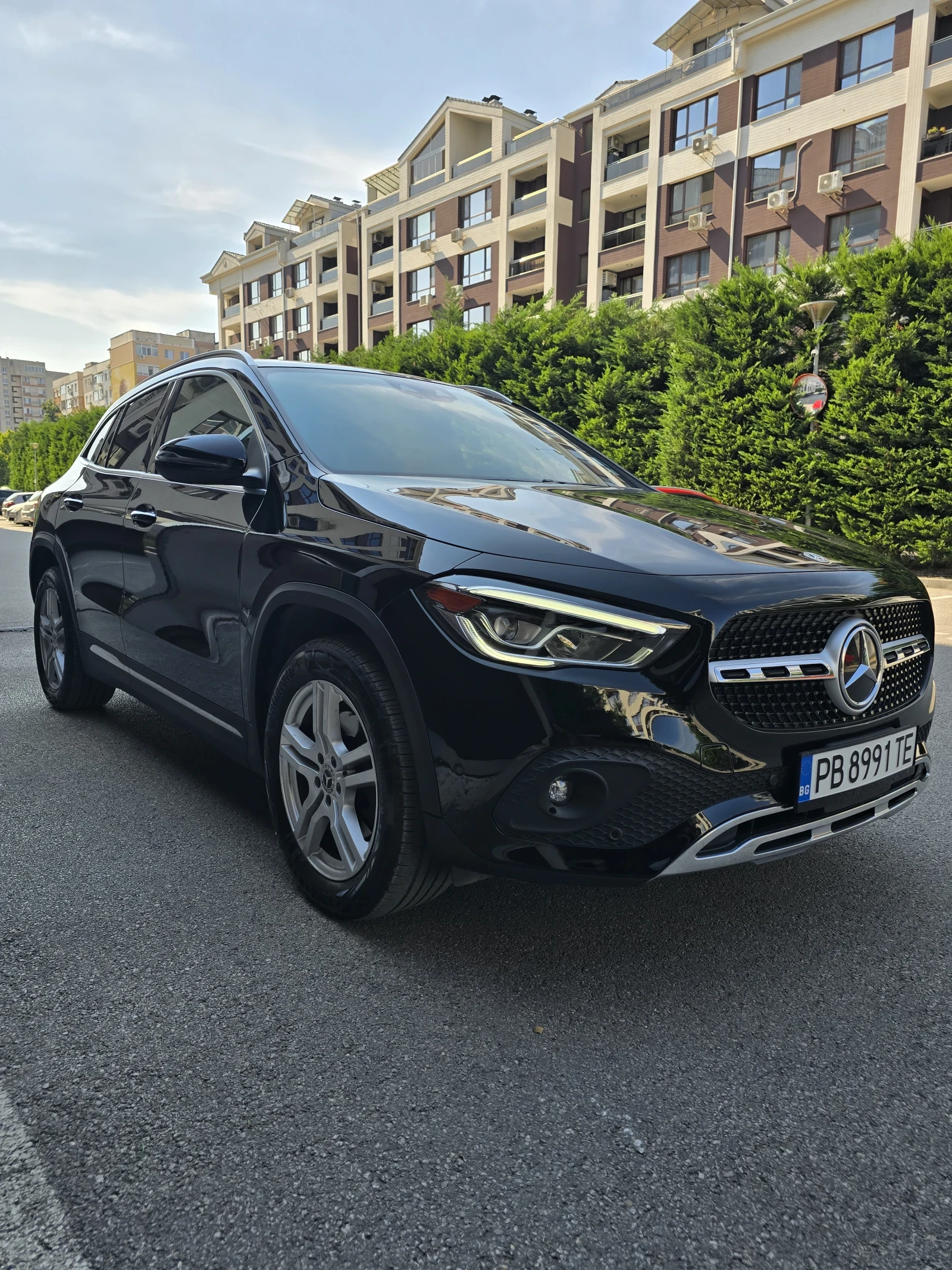 Mercedes-Benz GLA 250 2.0 Бензин 4Matic, снимка 2 - Автомобили и джипове - 55722659