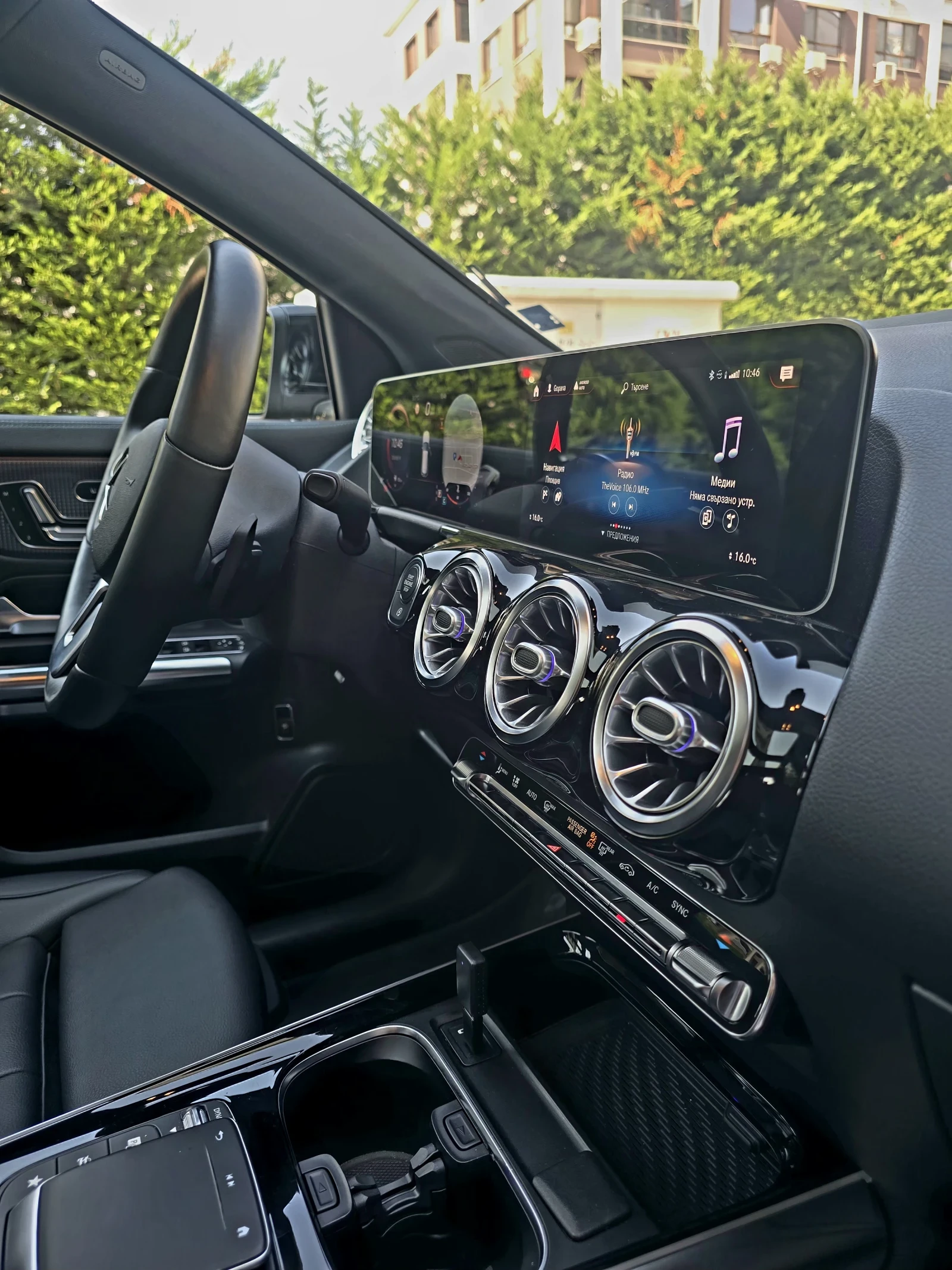 Mercedes-Benz GLA 250 2.0 Бензин 4Matic, снимка 8 - Автомобили и джипове - 55722659