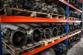 Mercedes-Benz Sprinter 318 НА ЧАСТИ, снимка 12