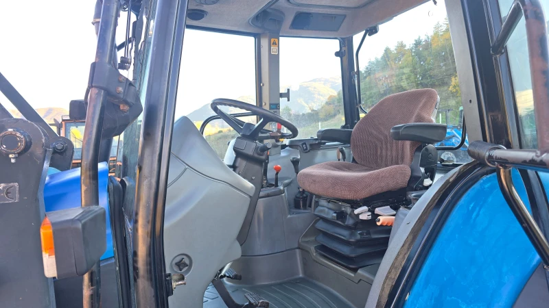 Трактор New Holland TS-110.Челен товарач, снимка 10 - Селскостопанска техника - 52712500