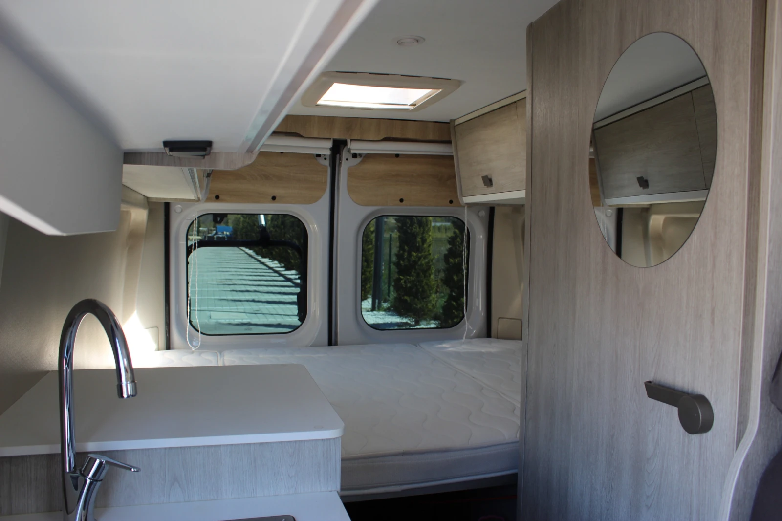 Кемпер ROLLER TEAM Livingstone НОВ, снимка 11 - Каравани и кемпери - 54305381