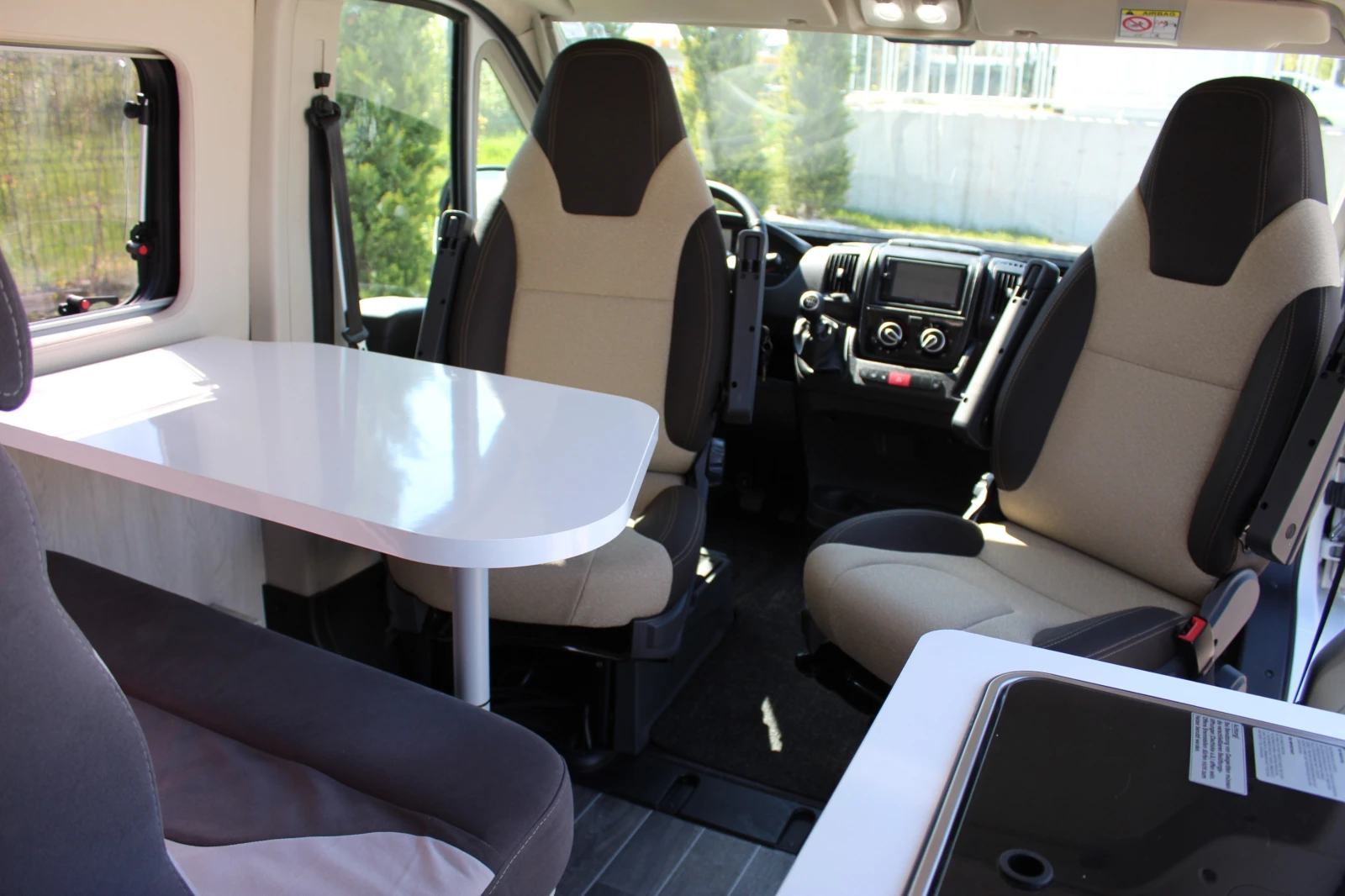 Кемпер ROLLER TEAM Livingstone НОВ, снимка 15 - Каравани и кемпери - 54305381