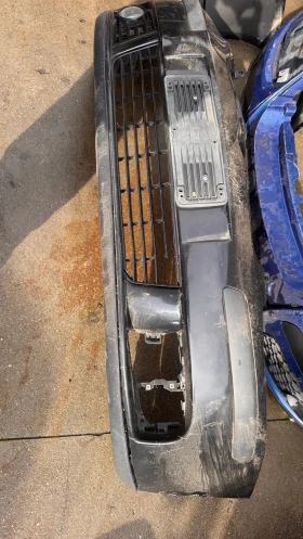 Предна Броня за VW Golf 5 2006, снимка 3
