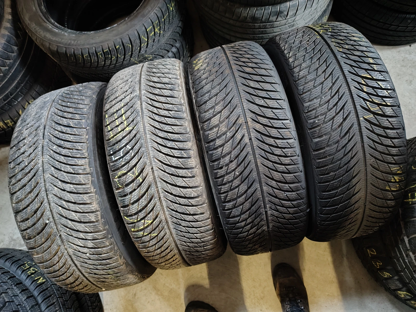 ���� 235/55R17 | Mobile.bg � ����������� 2