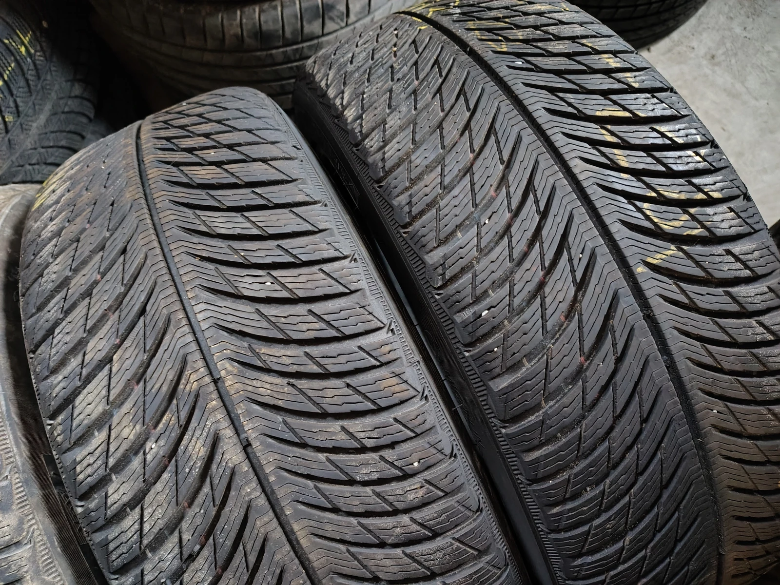 ���� 235/55R17 | Mobile.bg � ����������� 4