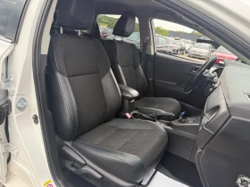 Toyota Auris HYBRID, снимка 10