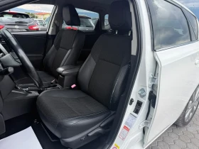 Toyota Auris HYBRID, снимка 9