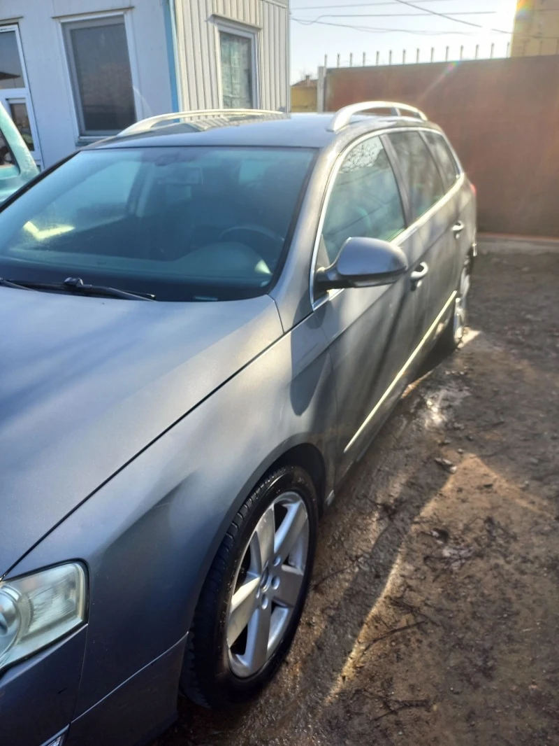 VW Passat 2.0TDI, снимка 12 - Автомобили и джипове - 45944438