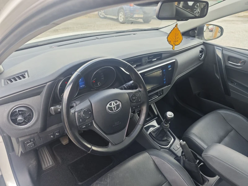 Toyota Auris Exclusive , снимка 15 - Автомобили и джипове - 48464627