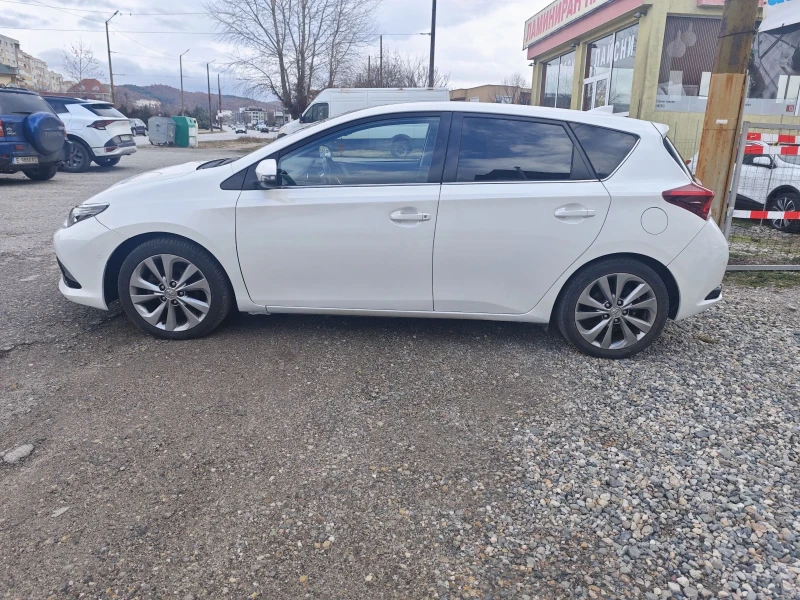 Toyota Auris Exclusive , снимка 10 - Автомобили и джипове - 48464627