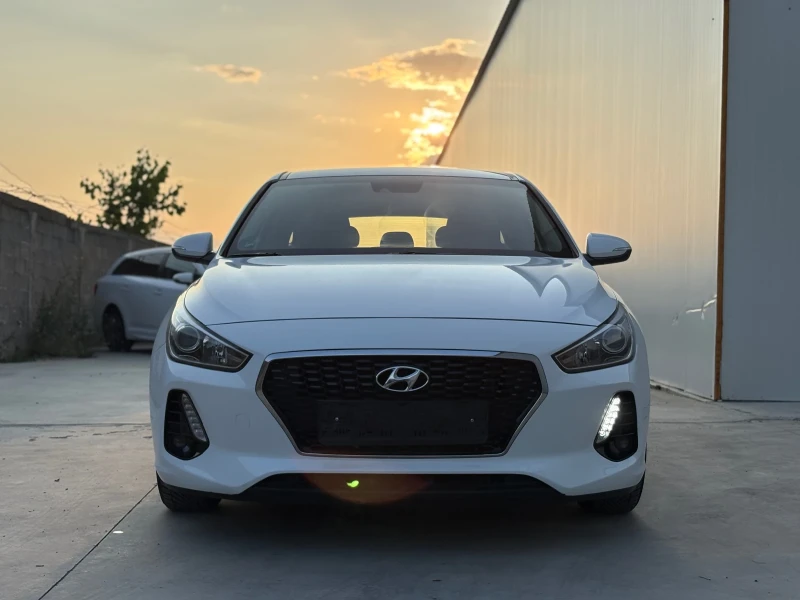 Hyundai I30 1.6 CRDI* Navi* LED* Камера* EURO6* , снимка 3 - Автомобили и джипове - 51310806