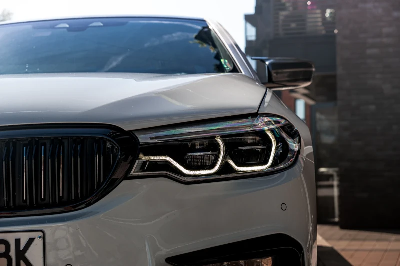 BMW 540 M-PACK/FULL LED/HEAD UP/360/ASSIST/GESTURE, снимка 8 - Автомобили и джипове - 52110192