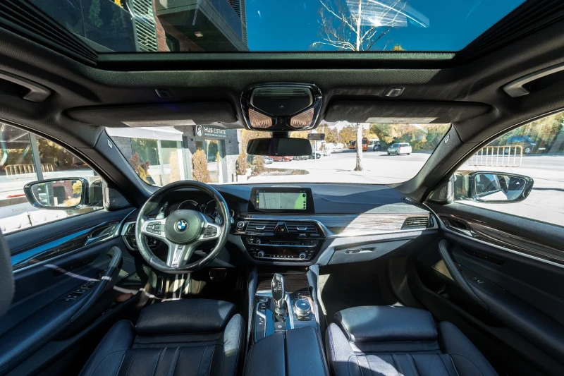 BMW 540 M-PACK/FULL LED/HEAD UP/360/ASSIST/GESTURE, снимка 11 - Автомобили и джипове - 52110192