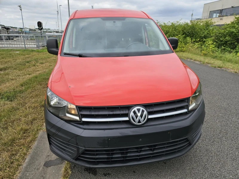 VW Caddy 1.6 Diesel , снимка 10 - Автомобили и джипове - 52534650