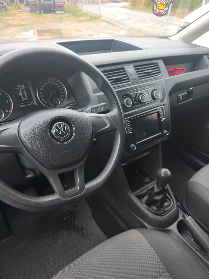 VW Caddy 1.6 Diesel , снимка 12 - Автомобили и джипове - 52534650