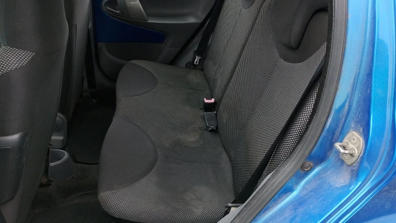 Toyota Aygo 1.0 автоматик, снимка 13 - Автомобили и джипове - 53184830