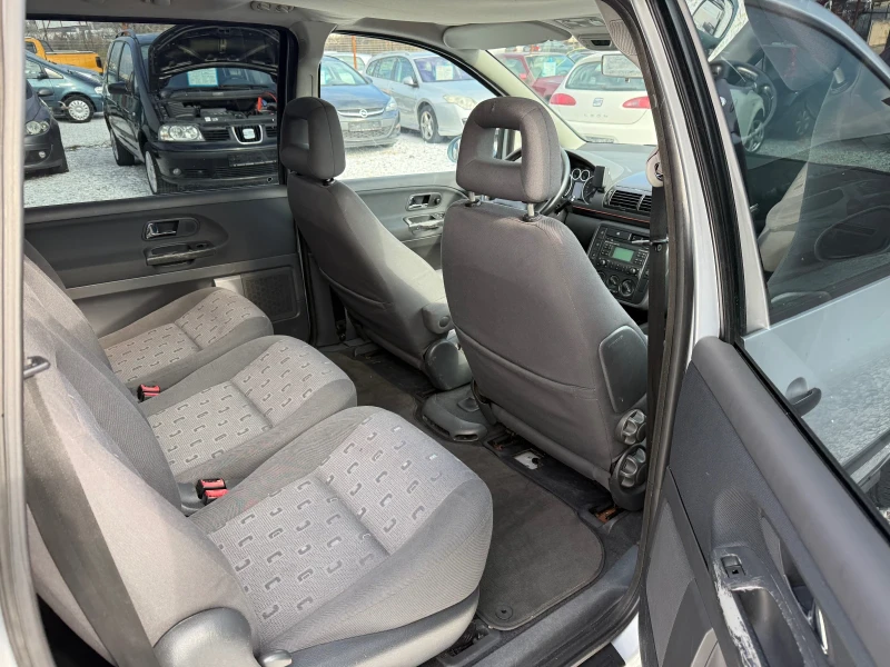 VW Sharan 1.9 116кс, снимка 10 - Автомобили и джипове - 53341981