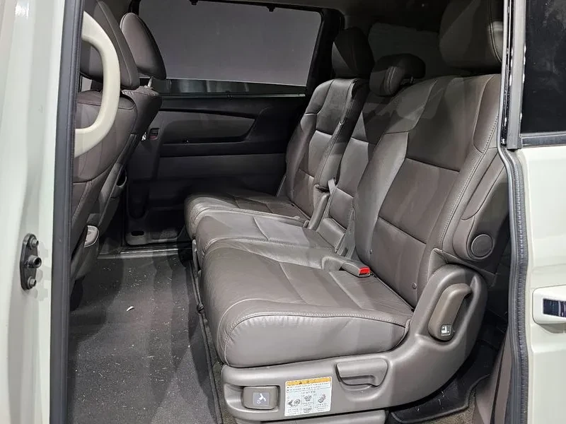 Honda Odyssey 3.5 Бензин, снимка 10 - Автомобили и джипове - 55492494
