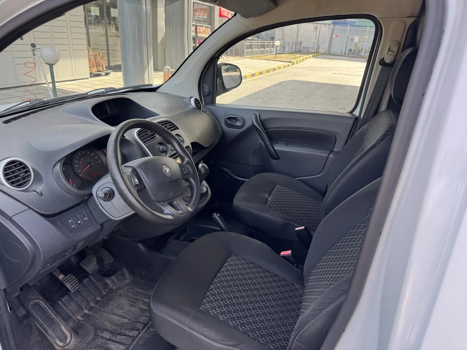 Renault Kangoo 1.5 DCI 90kc. Euro6 - изображение 9