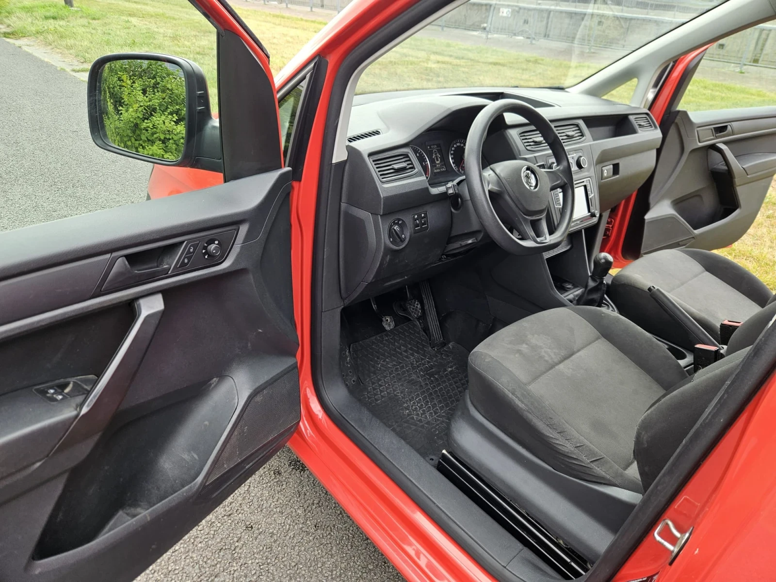 VW Caddy 1.6 Diesel  | Mobile.bg   17